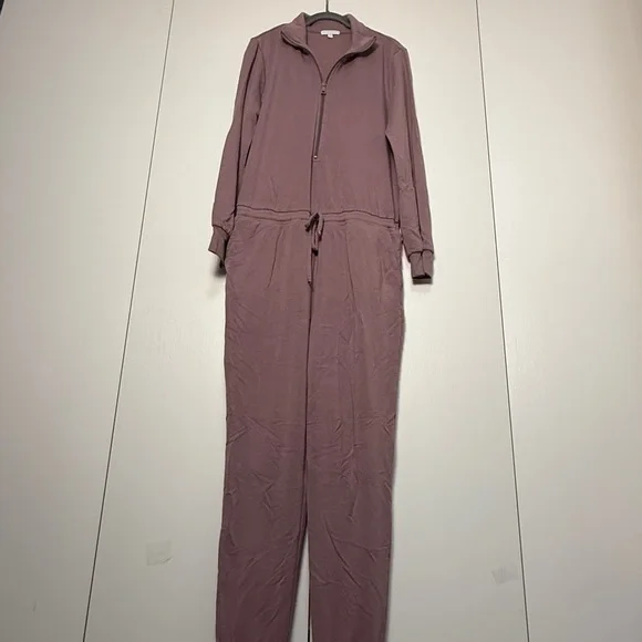 Mauve Beyond Yoga ski weekend Jumpsuit size M - Picture 2 of 12